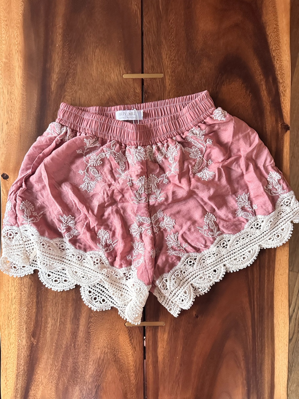 Muy Muy Pink Embroidered Lace Trim Boho Festival Shorts One Size Elastic Waist
